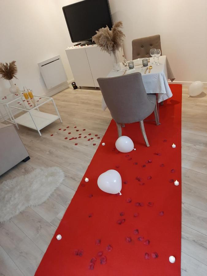 Entier, Netflix Jacuzzi En Option * Argenteuil